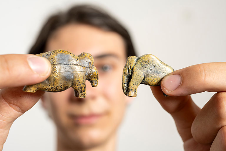 Zwei Mammut Repliken, Foto: Patrick Seeger Zwei Mammut Repliken, Foto: Patrick Seeger